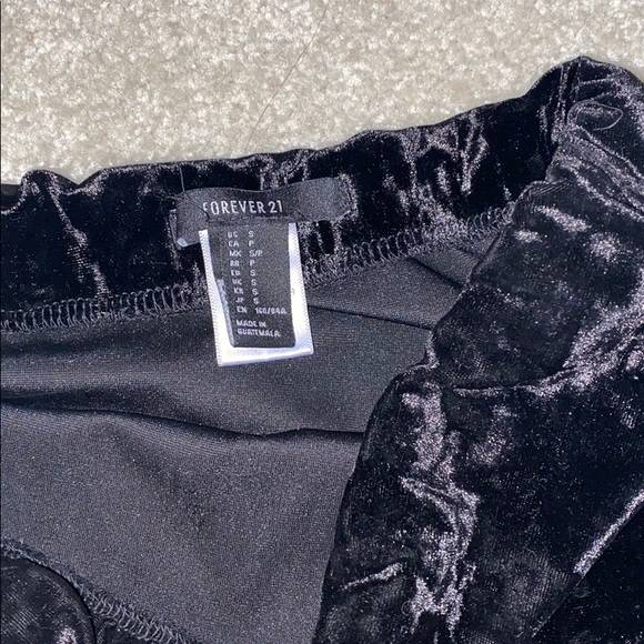 Black velvet bodysuit - Picture 2 of 2